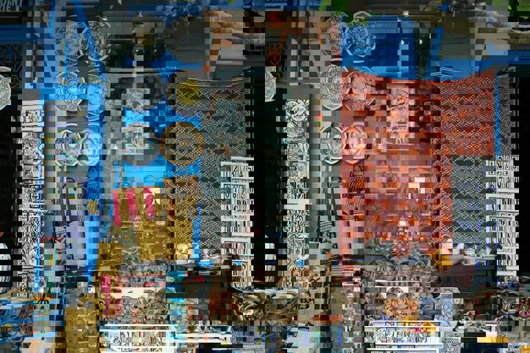 Feirinha de artesanato vira ponto de encontro de artistas independentes